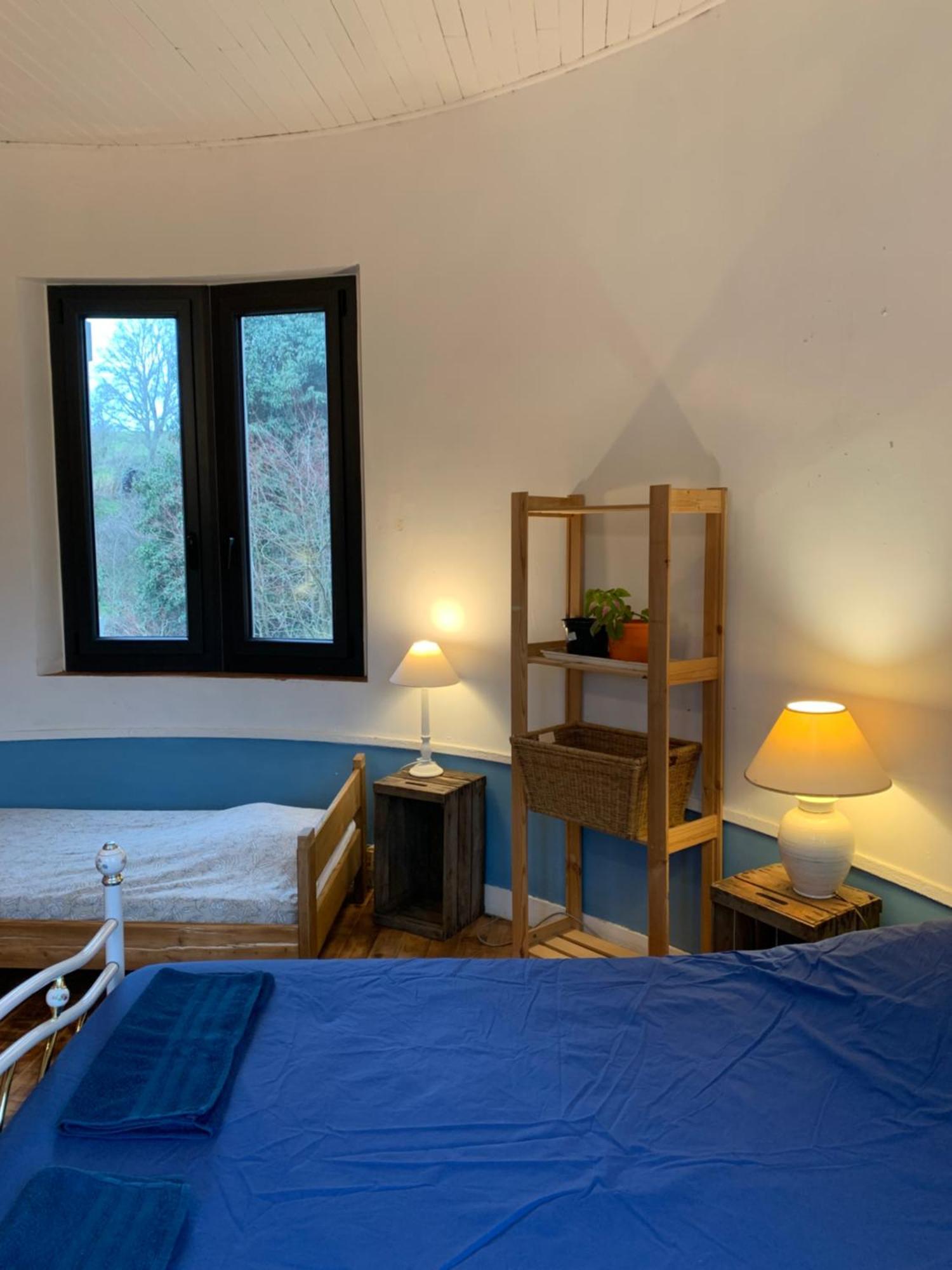 Les Favouilles - Gite & Chambres D Hotes Dauphin Ruang foto