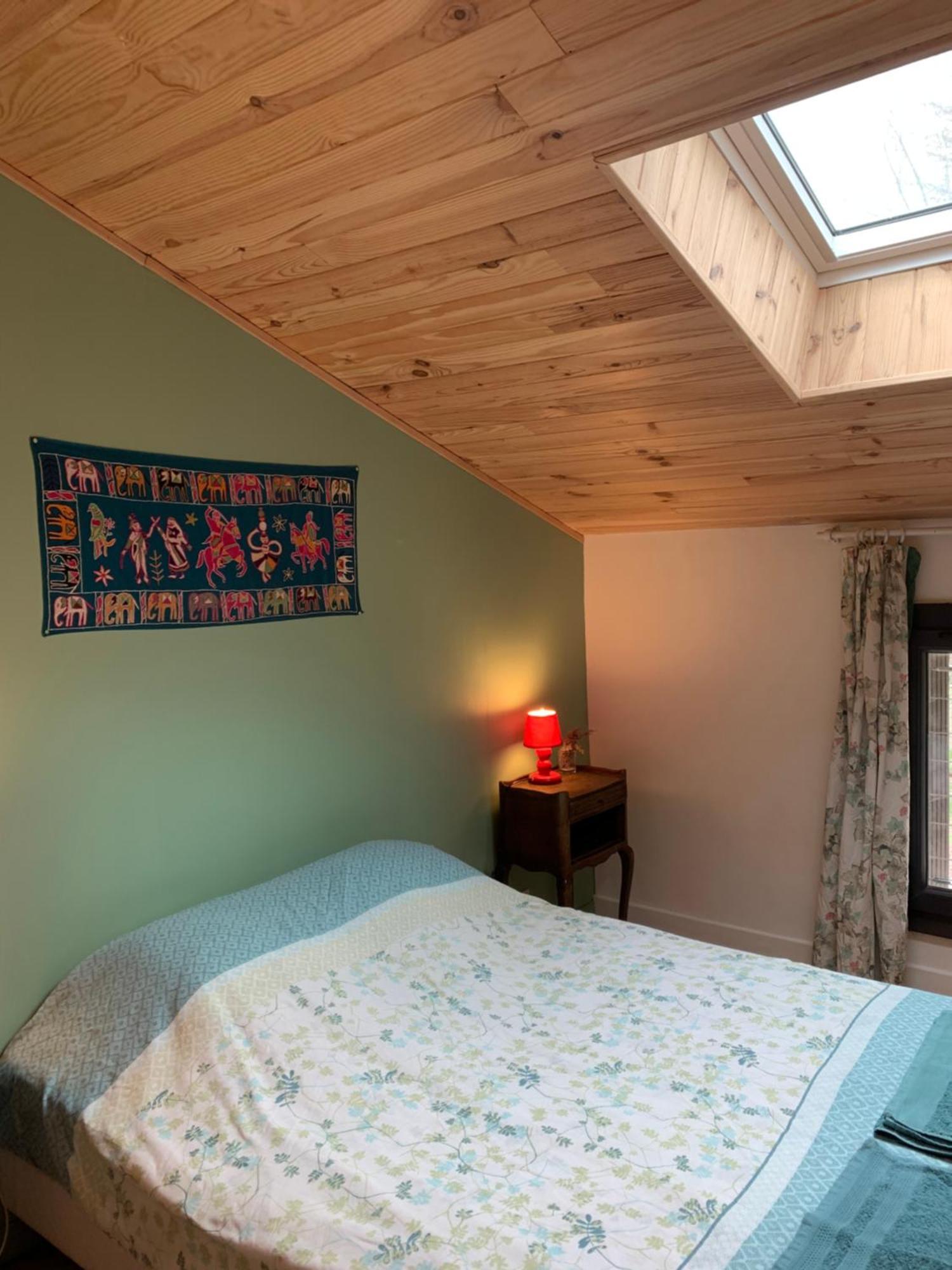 Les Favouilles - Gite & Chambres D Hotes Dauphin Ruang foto