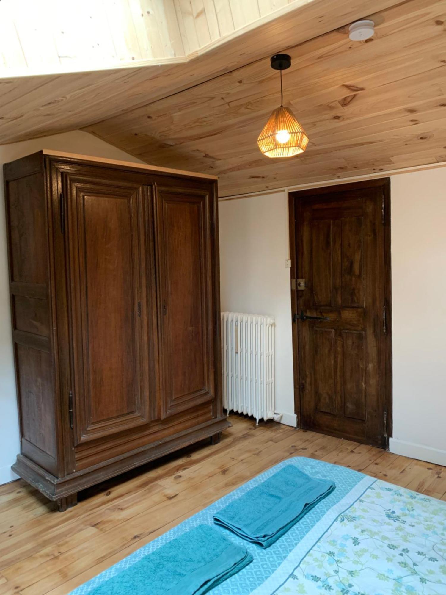 Les Favouilles - Gite & Chambres D Hotes Dauphin Ruang foto